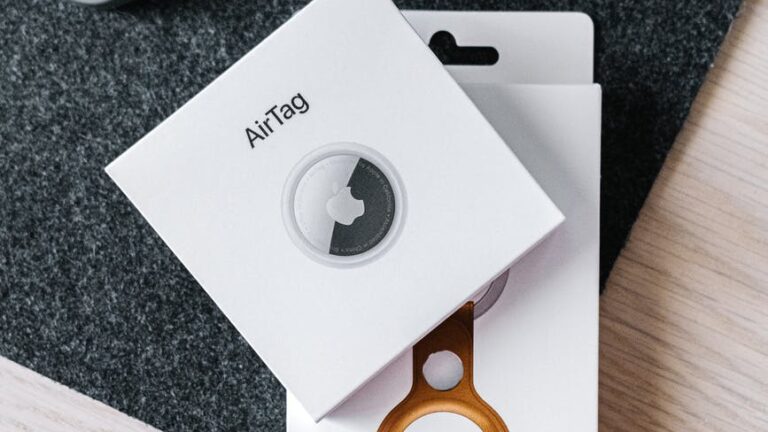 wood love apple table